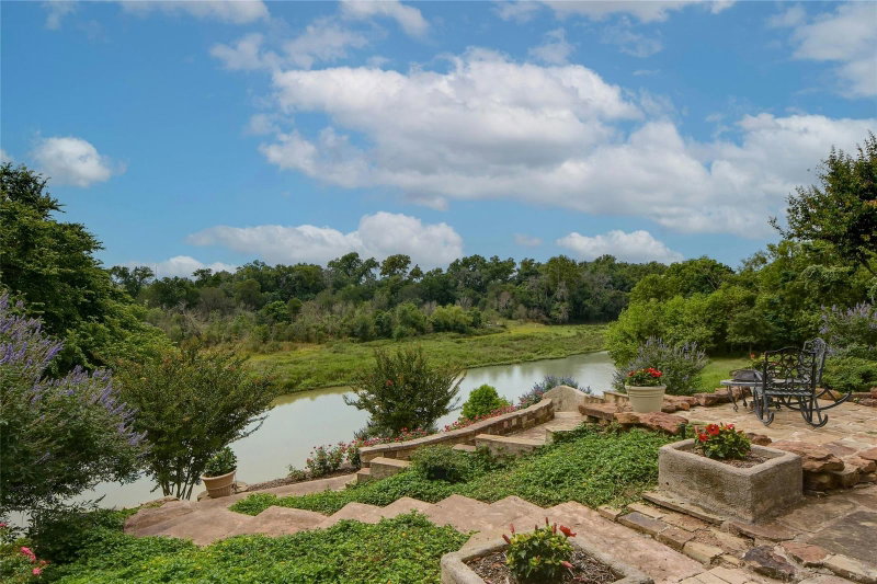 Property photo 36