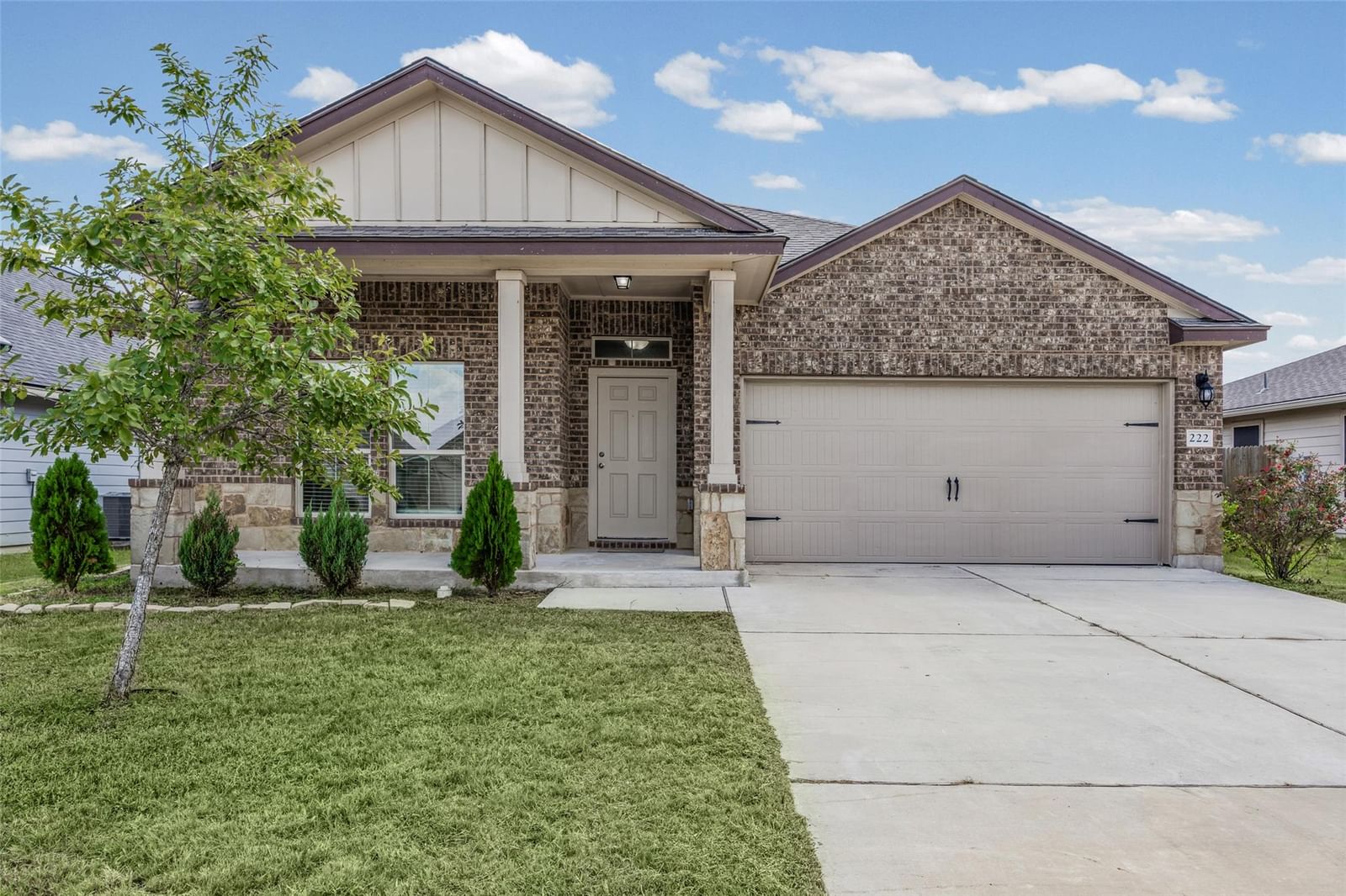 222 Reagor DR - Photo 1