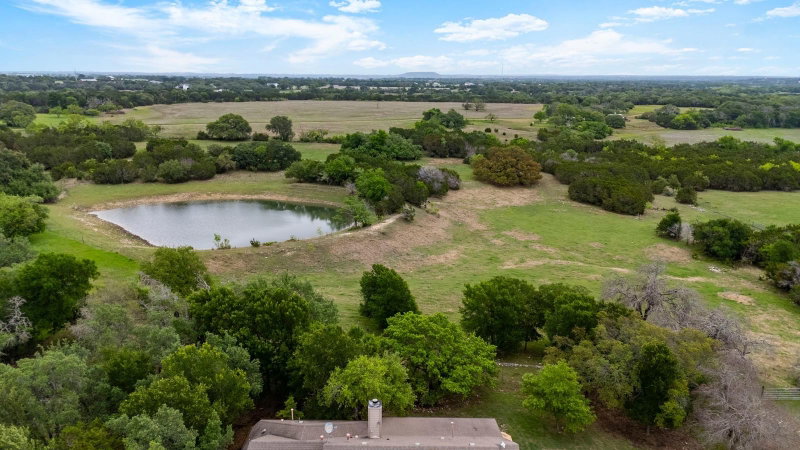 Property photo 40