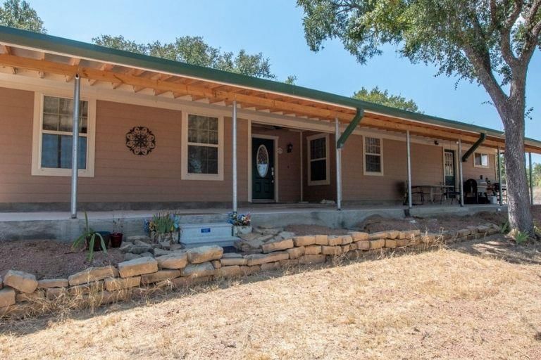 15525 Ranch Road 2241 - Photo 1