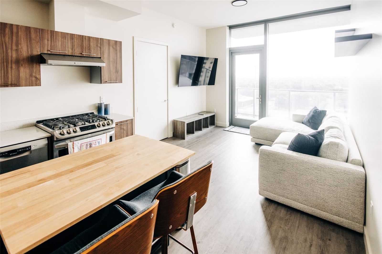 44 East Ave #1208 - Photo 1