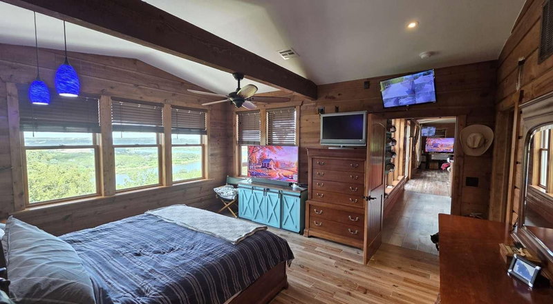 Property photo 24