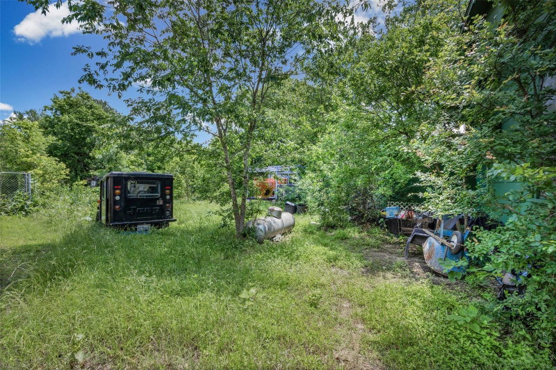 Property photo 28
