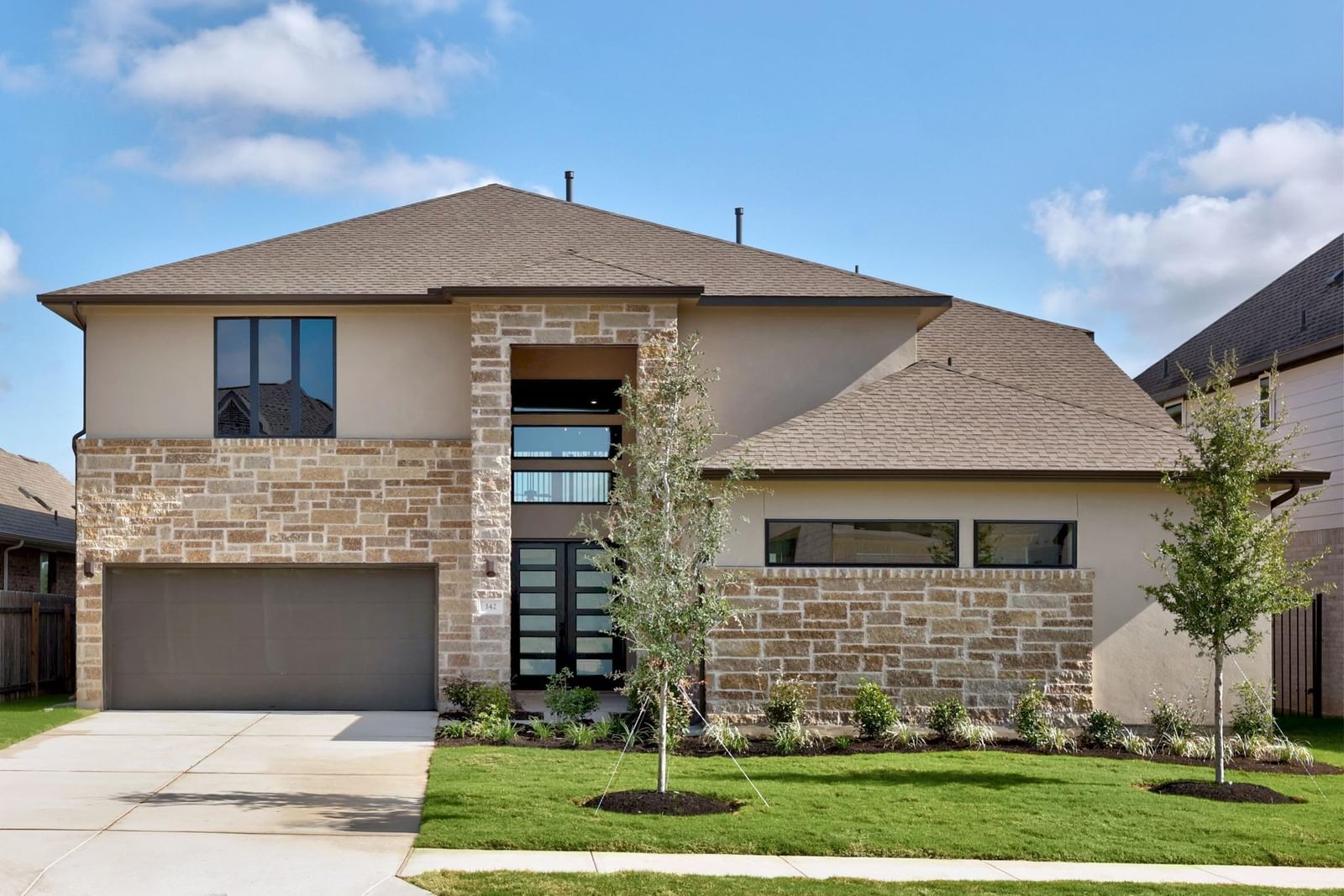 142 Montecilo DR - Photo 1