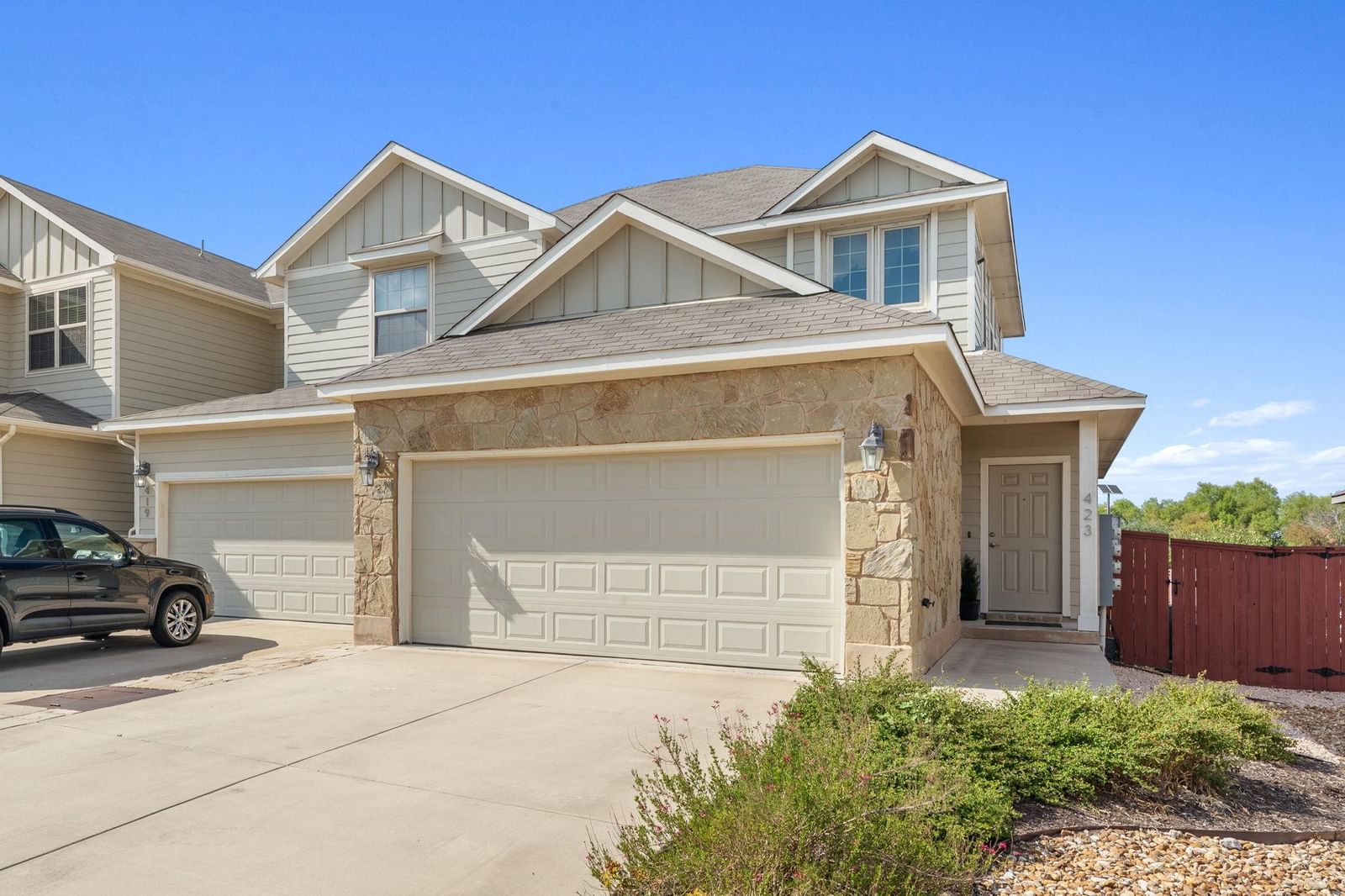 423 High Tech DR - Photo 1