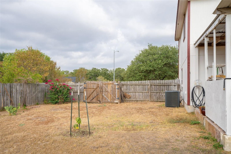 Property photo 28