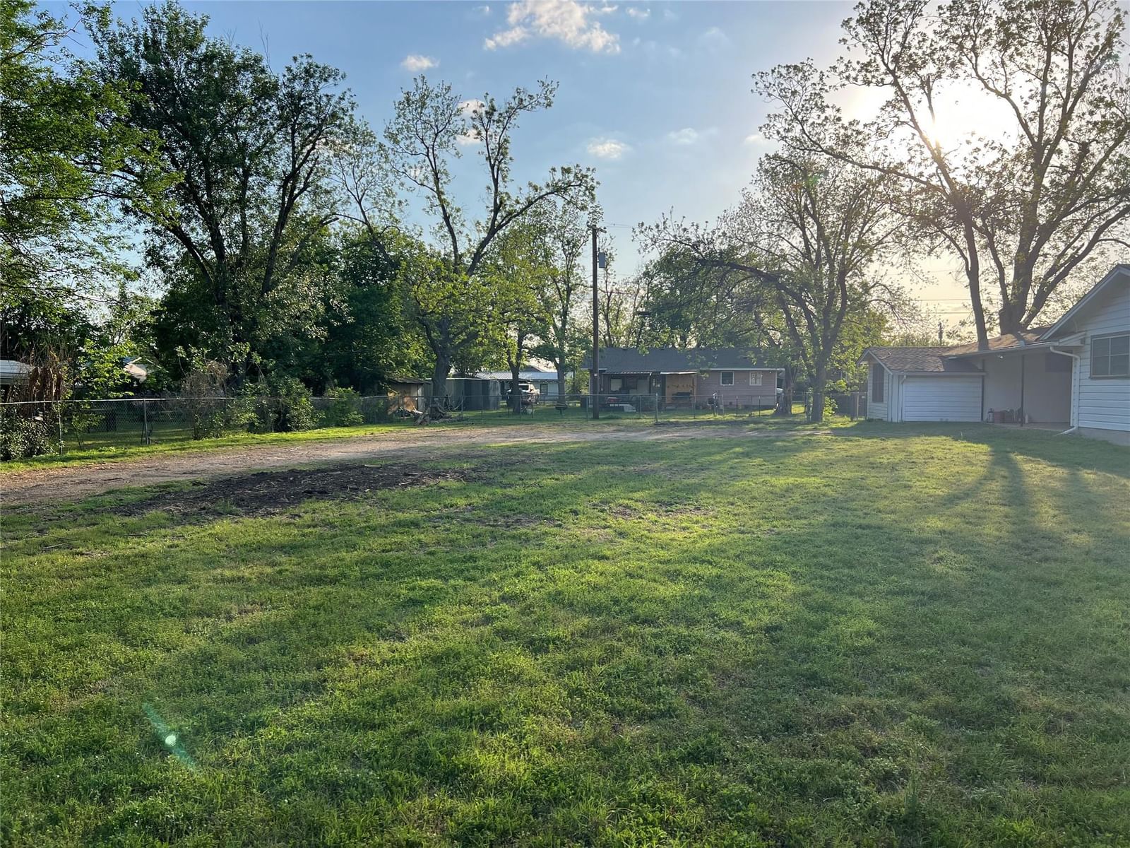 504 Alva ST - Photo 1