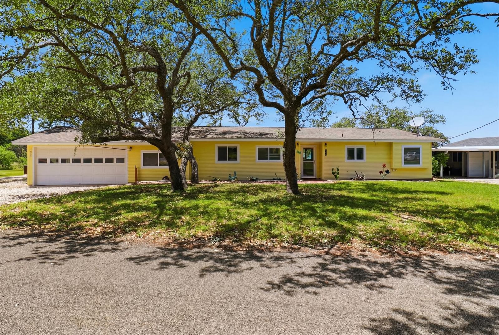 106 County Road 142 - Photo 1
