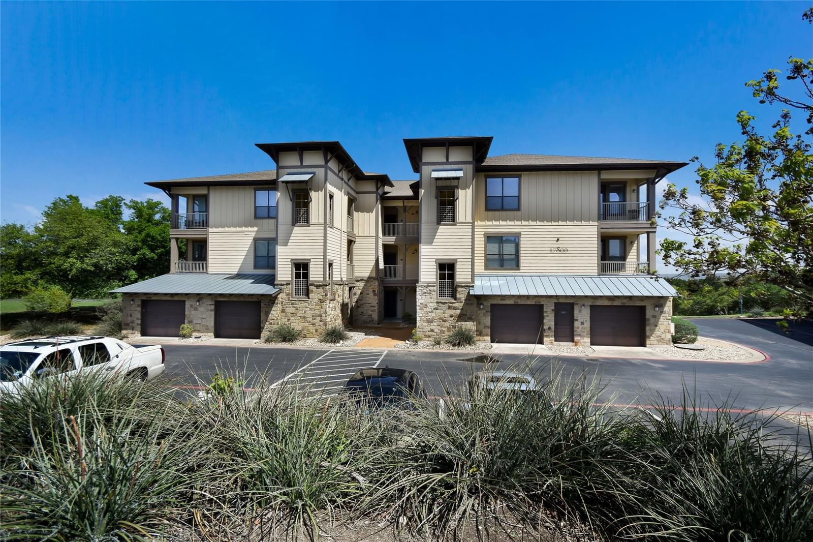 17800 Edgewood WAY #203 - Photo 1