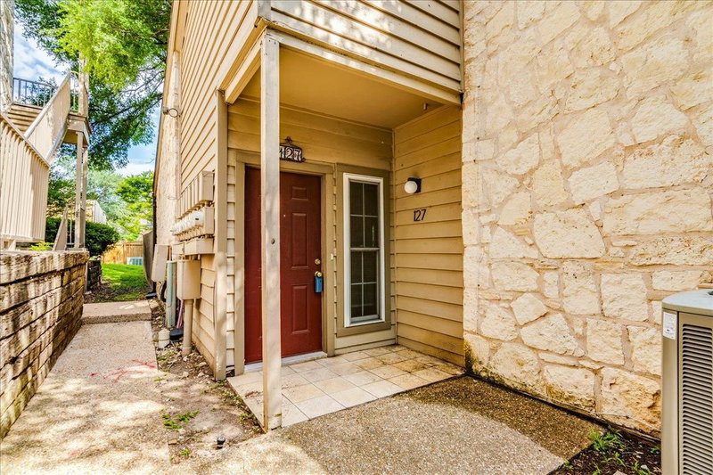 Property photo 35