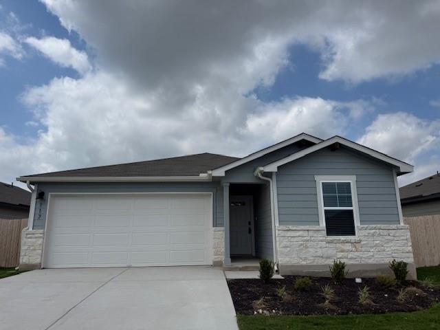 117 Honey Bee RD - Photo 1