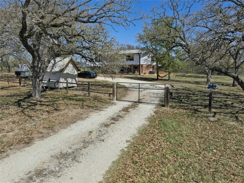 Property photo 31