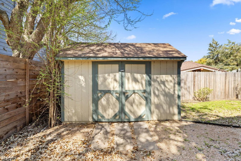 Property photo 38