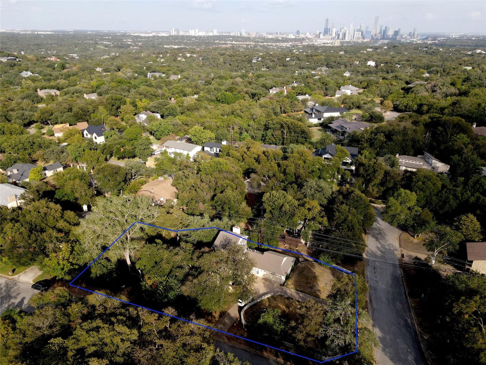 501 Westbrook DR - Photo 1