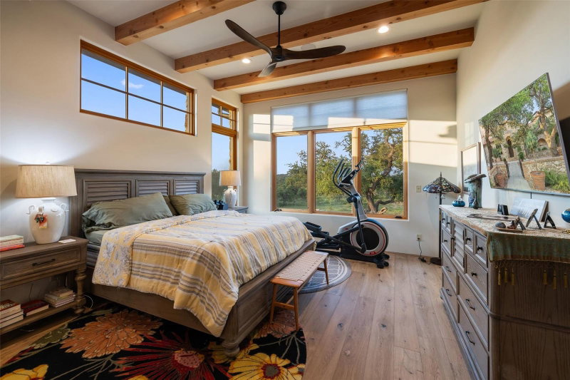 Property photo 35