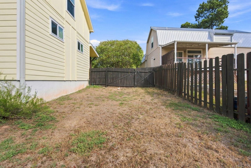 Property photo 37