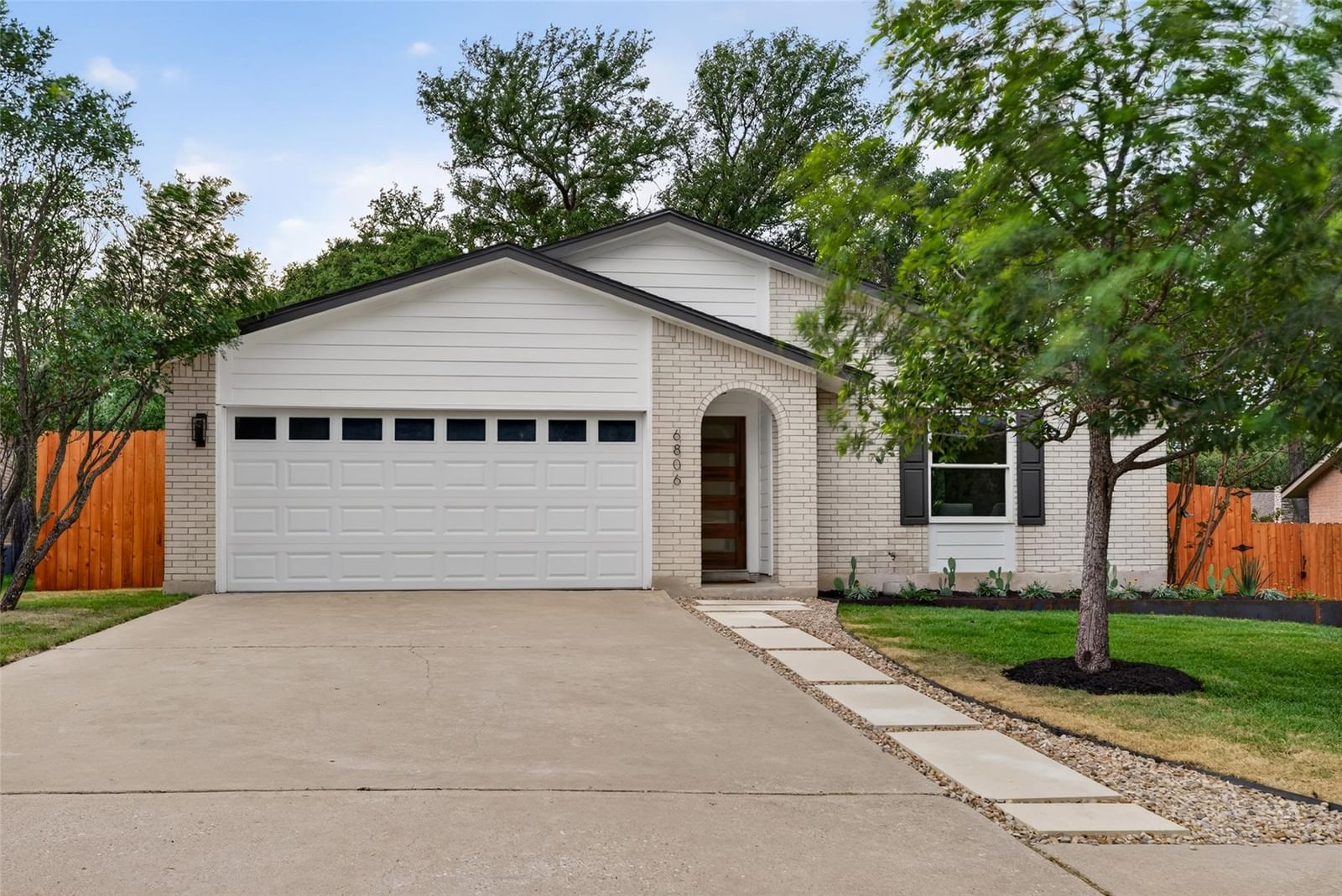 6806 Rearden RD - Photo 1