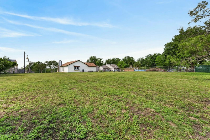 Property photo 23