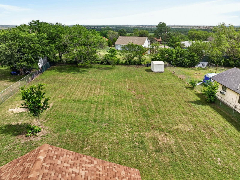 Property photo 25