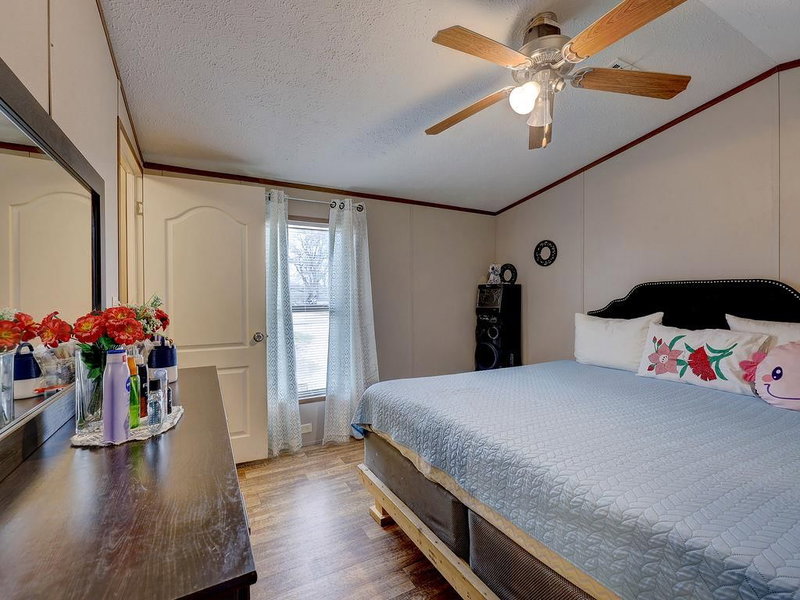 Property photo 28