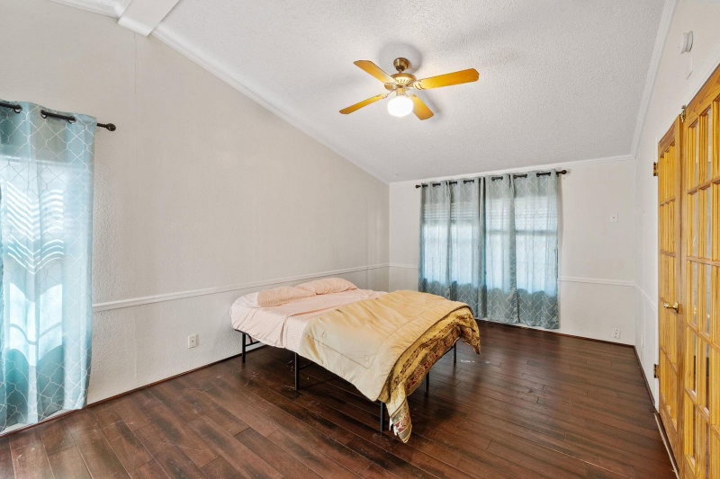 Property photo 24