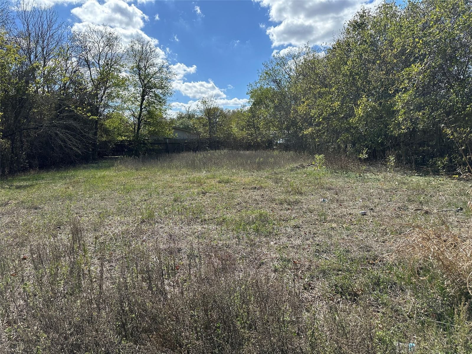 709 Locust ST - Photo 1