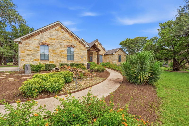 Property photo 38