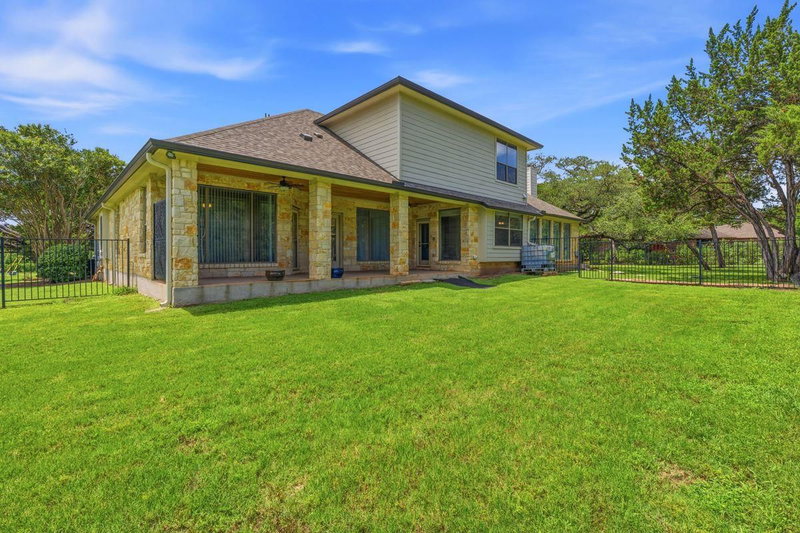 Property photo 33