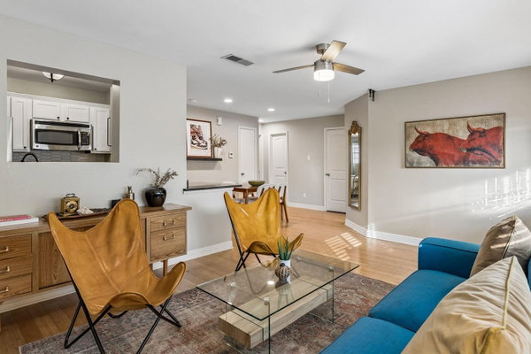 1307 Norwalk LN, Austin, TX