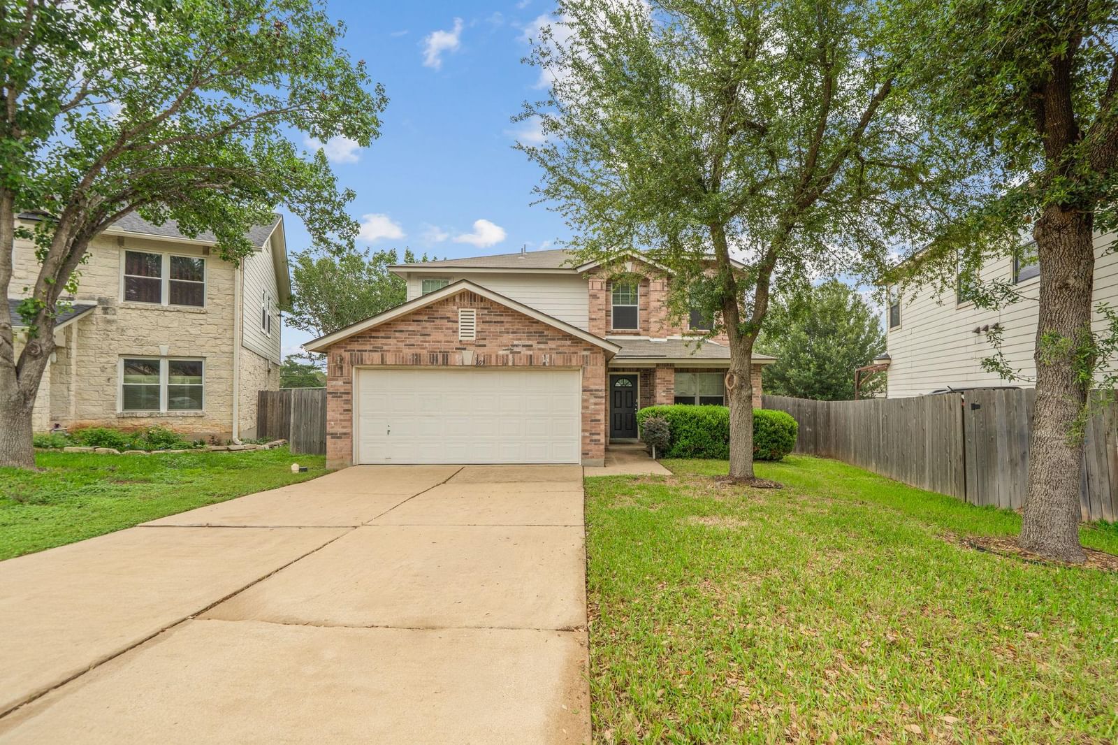 109 Comal CV - Photo 1