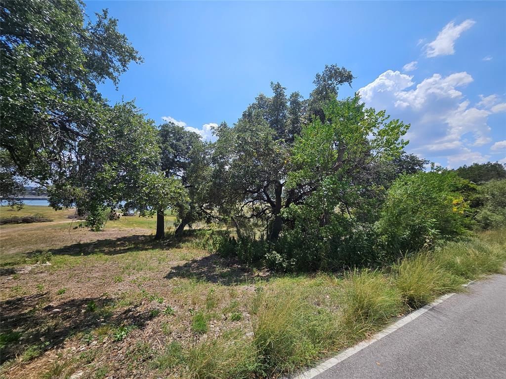 2913 Constitution SQ - Photo 1