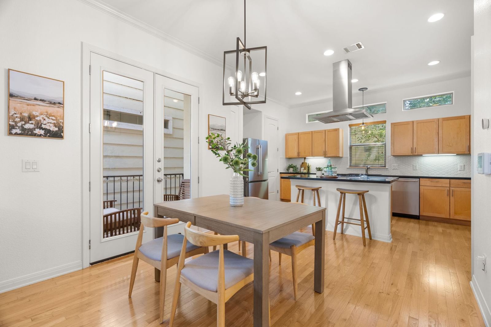 1115 Kinney Ave #9 - Photo 1