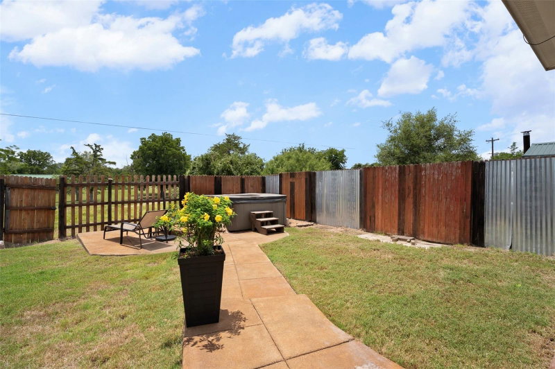 Property photo 28
