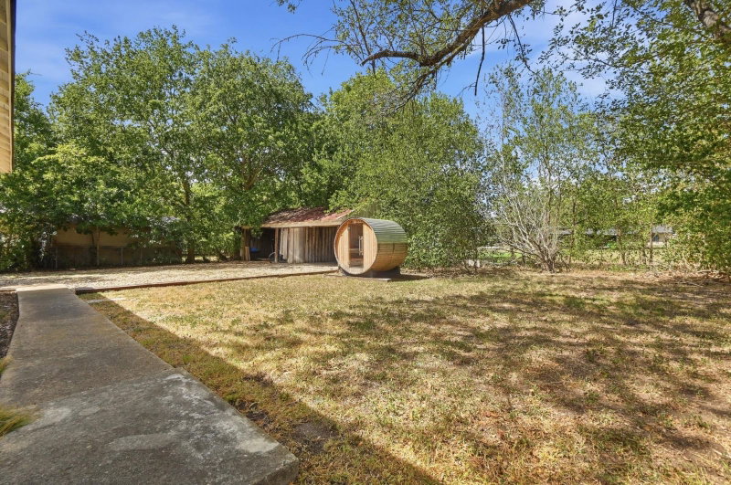 Property photo 31