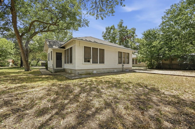 Property photo 32