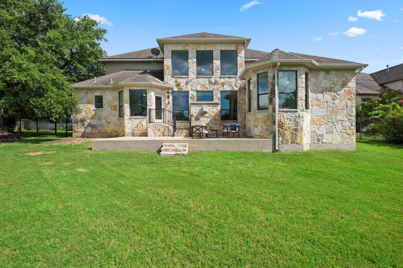 Property photo 35