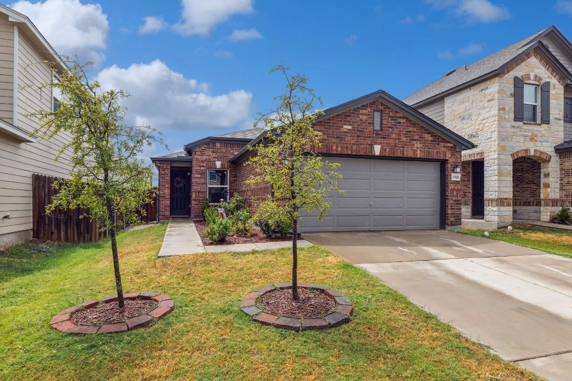 13521 Abigail Adams ST - Photo 1