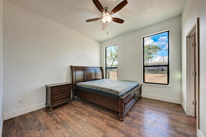 Property photo 24