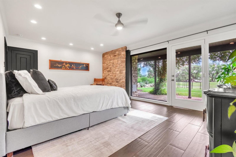 Property photo 32