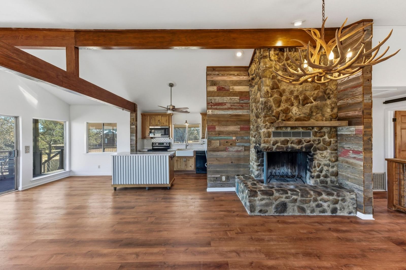 729 Nomad DR - Photo 1