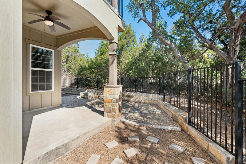 Property photo 32
