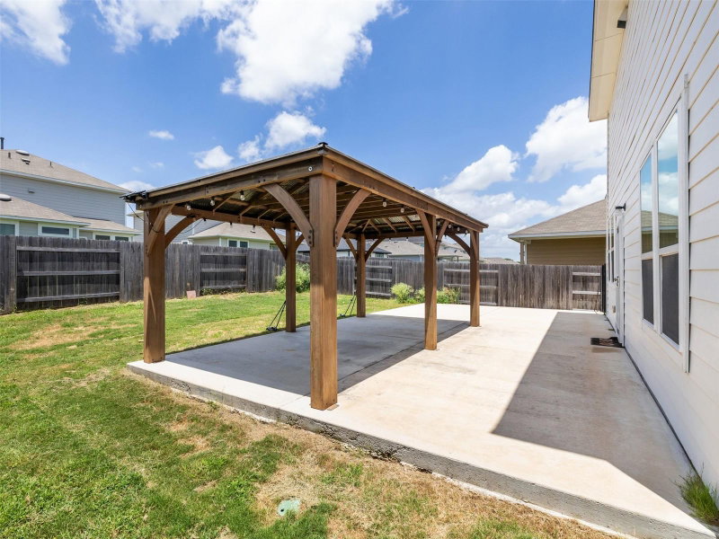 Property photo 28