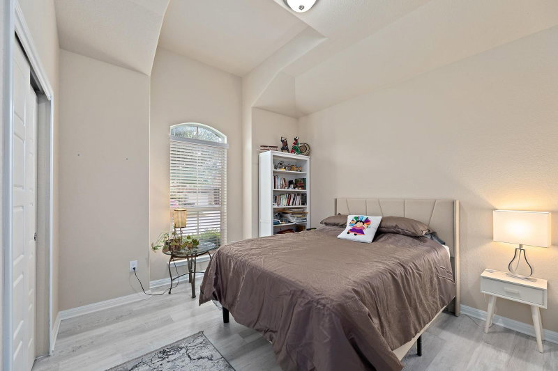 Property photo 24