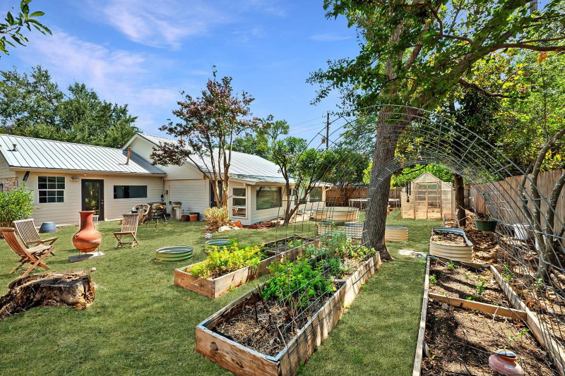 Property photo 33