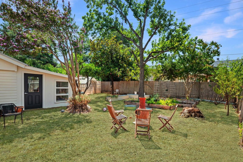 Property photo 35