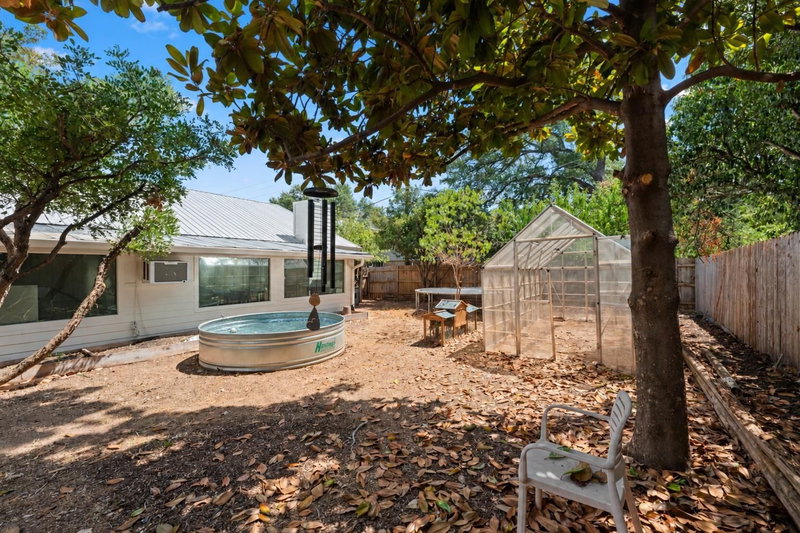 Property photo 38