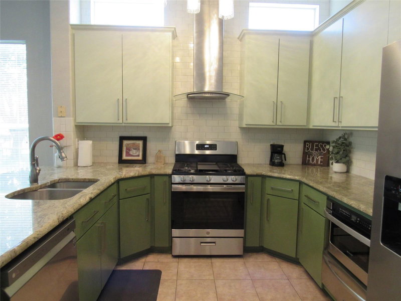Property photo 38