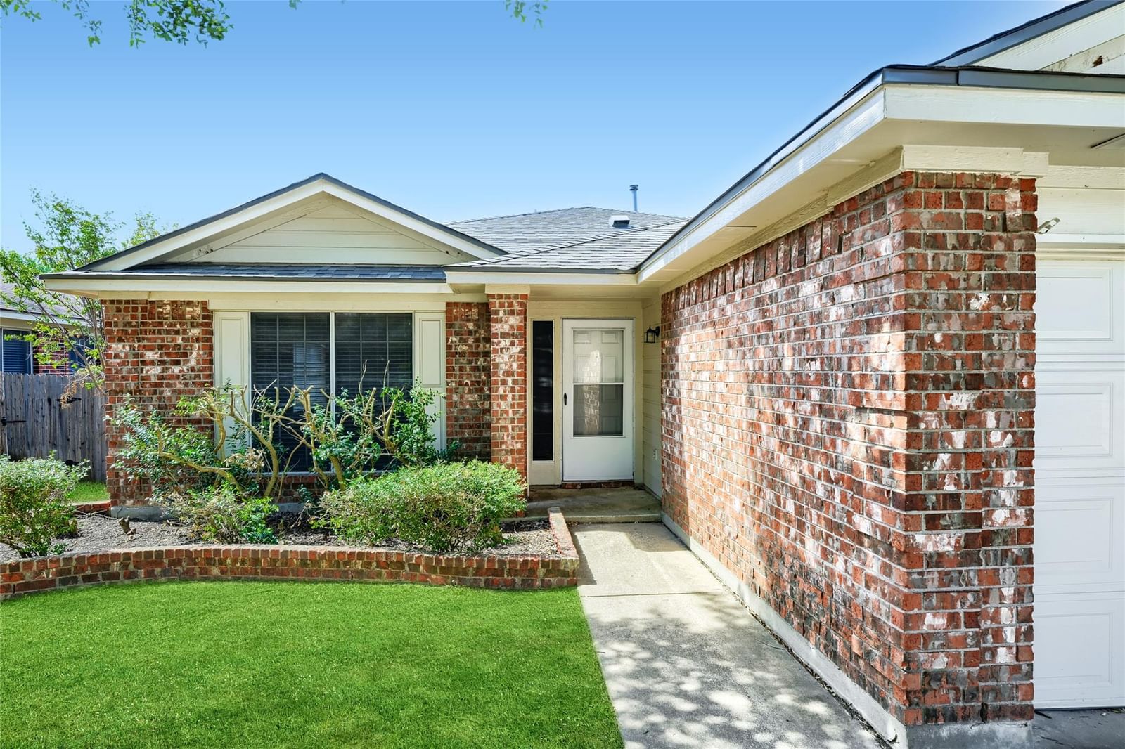 1617 Balmorhea LN - Photo 1