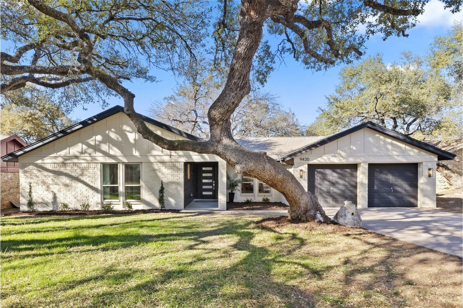9420 Shady Oaks DR - Photo 1