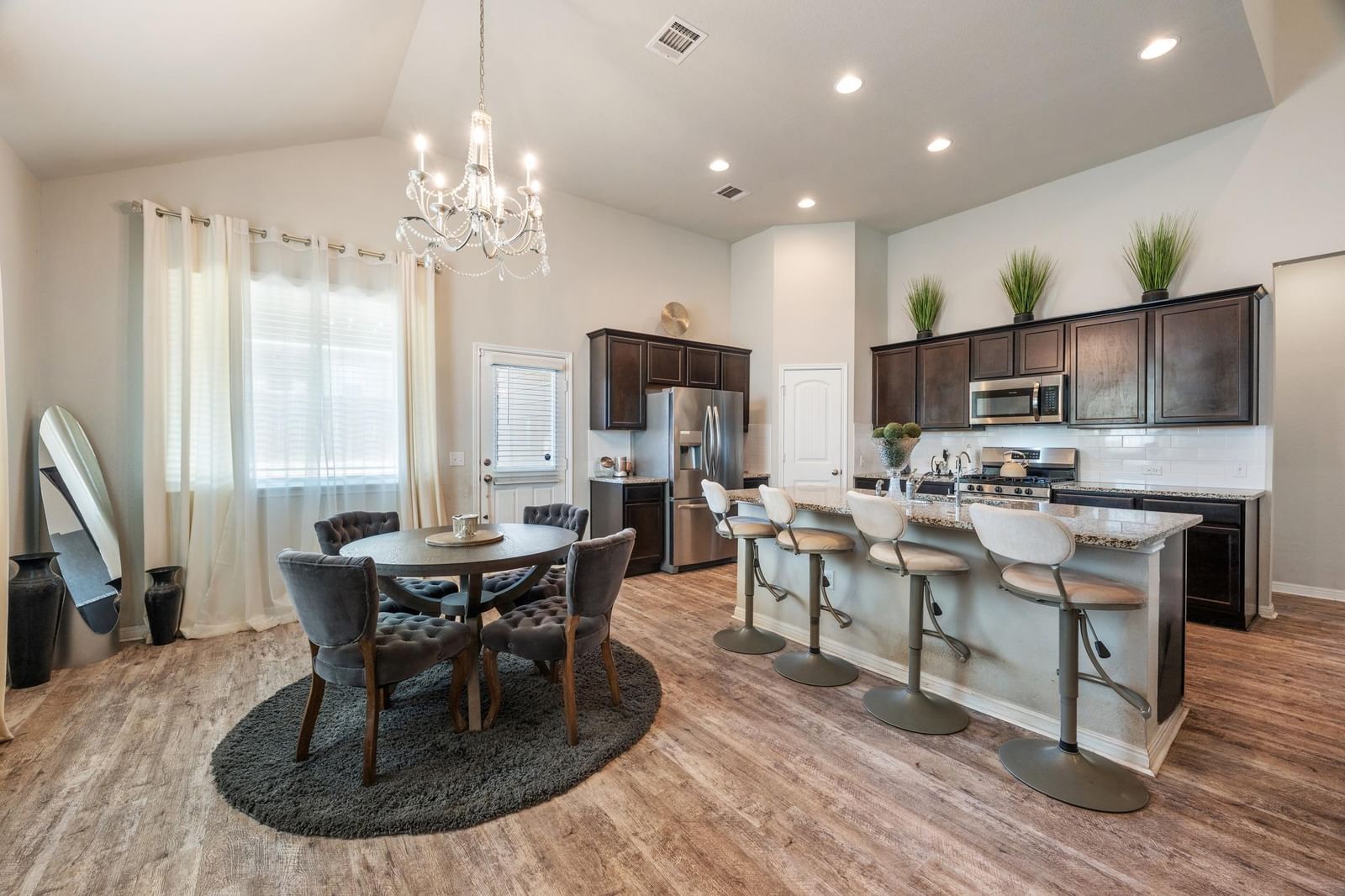 133 Empress Tree DR - Photo 1